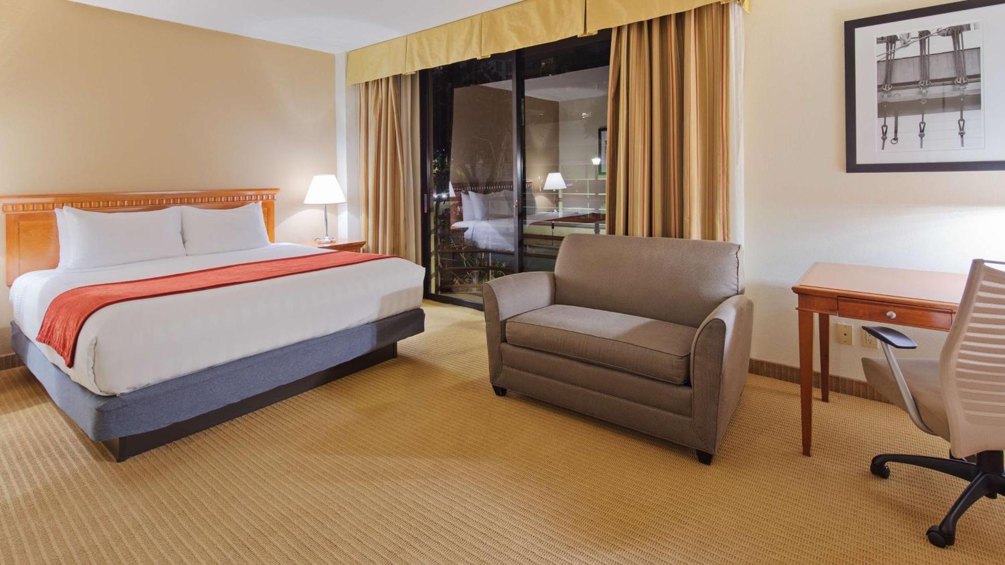 Best Western Plus Bayside Inn Сан Диего Екстериор снимка