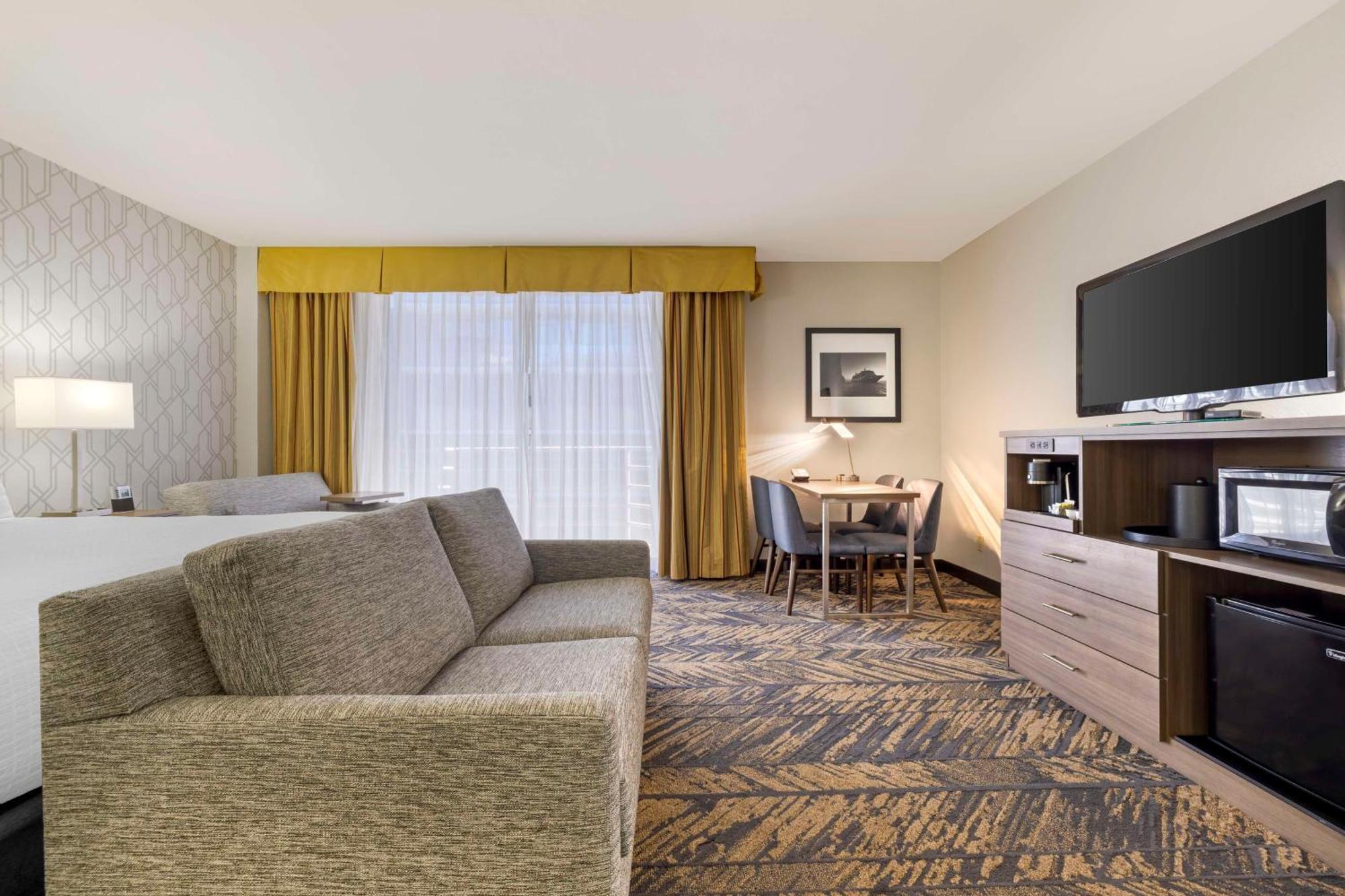 Best Western Plus Bayside Inn Сан Диего Екстериор снимка